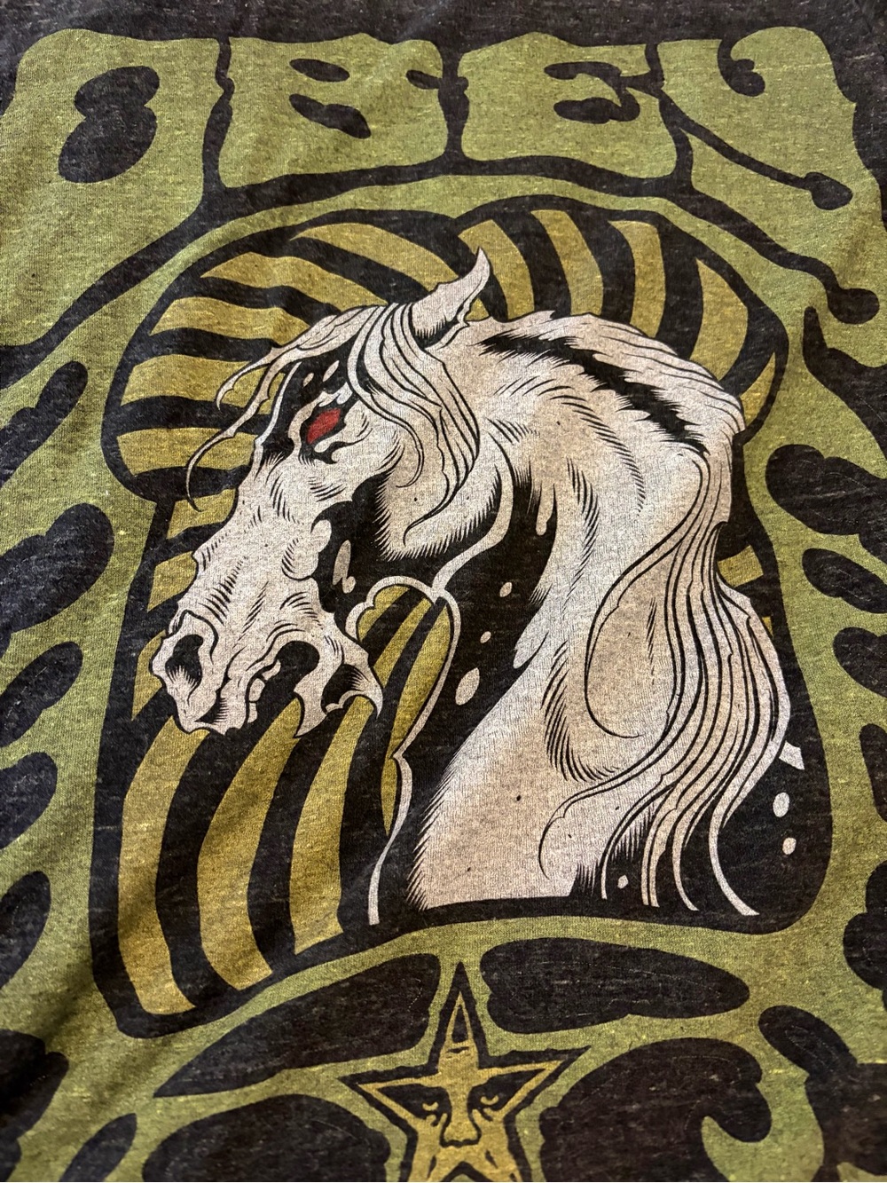 OBEY Vintage Y2K Limited Edition T-shirt - Picture 2 of 4